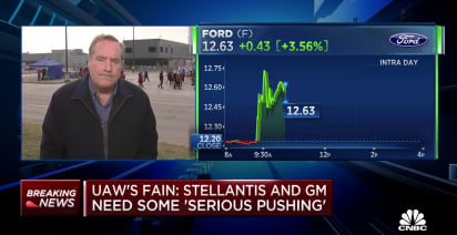 UAW President Shawn Fain: GM, Stellantis workers will strike at all parts, distribution centers