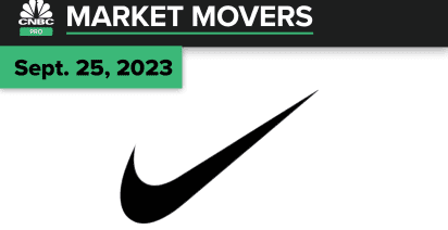 Jefferies downgrades Nike to hold from buy. Here's what the pros say to do next