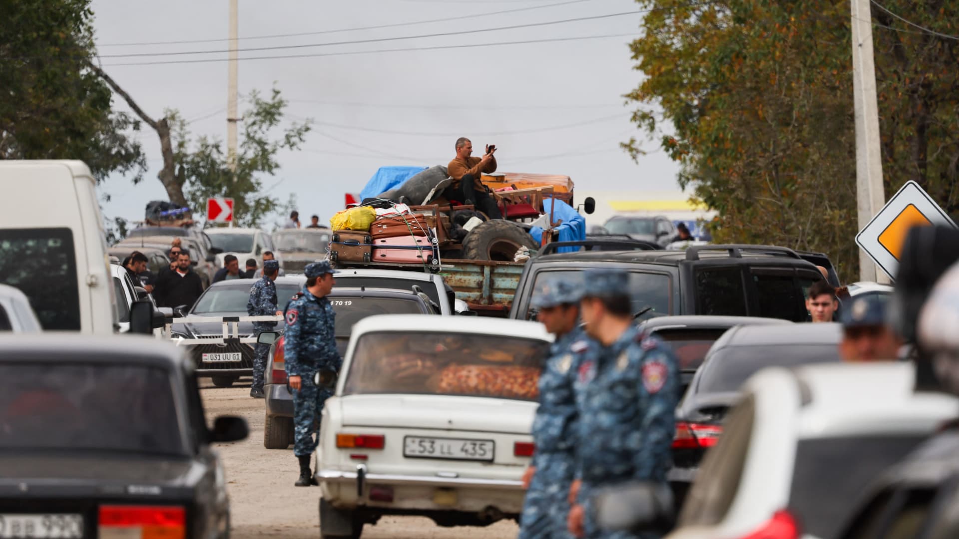 Armenia warns of ‘ethnic cleaning’ as thousands flee the Nagorno-Karabakh enclave