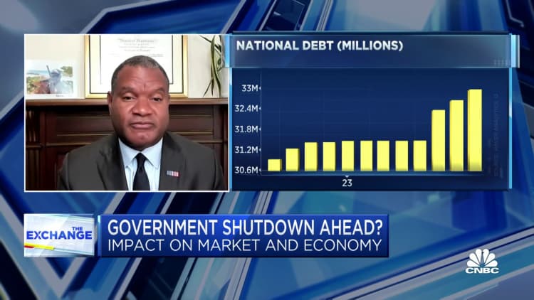 The next government shutdown could be the longest in history, says Invesco's Andy Blocker
