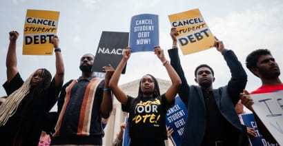 Student loan bills resume for 40 million Americans. It could shake the economy