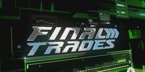 Final Trades: Abbott Labs, Yields & more