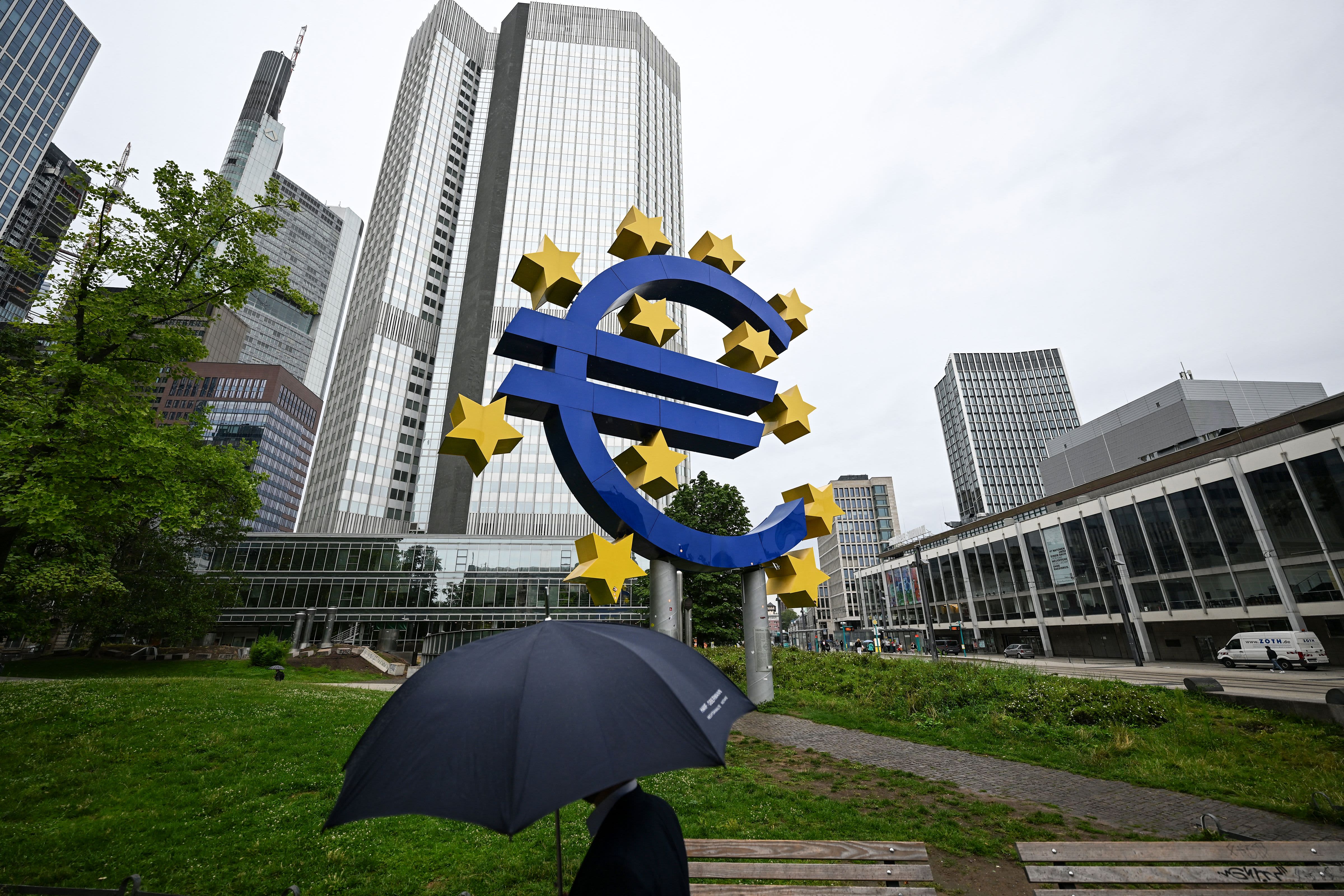من المقرر أن يبقي البنك المركزي الأوروبي أسعار الفائدة مع تقليص مناقشات السوق للجدول الزمني