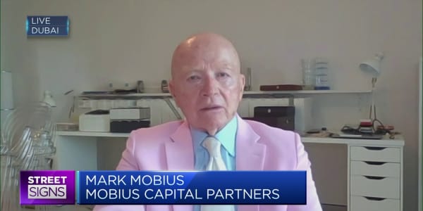 Mark Mobius says India's Adani group of companies has 'a lot of leverage'