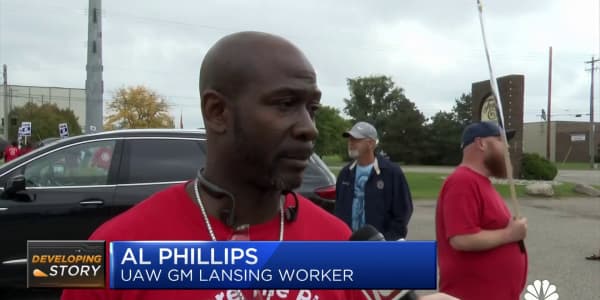 UAW strike expands with over 7K employees walking off