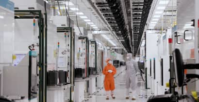 U.S. awards $1.5 billion to GlobalFoundries for semiconductor production