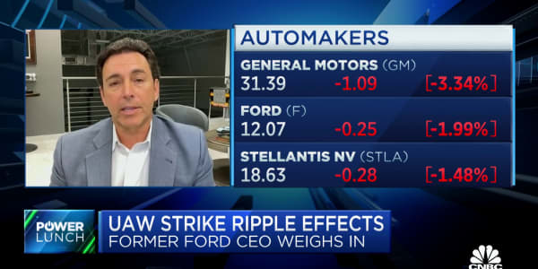 UAW strike ripple effects: Former Ford CEO weighs in