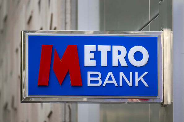 Le azioni della UK Metro Bank sono aumentate del 26% dopo essersi assicurate nuovo capitale