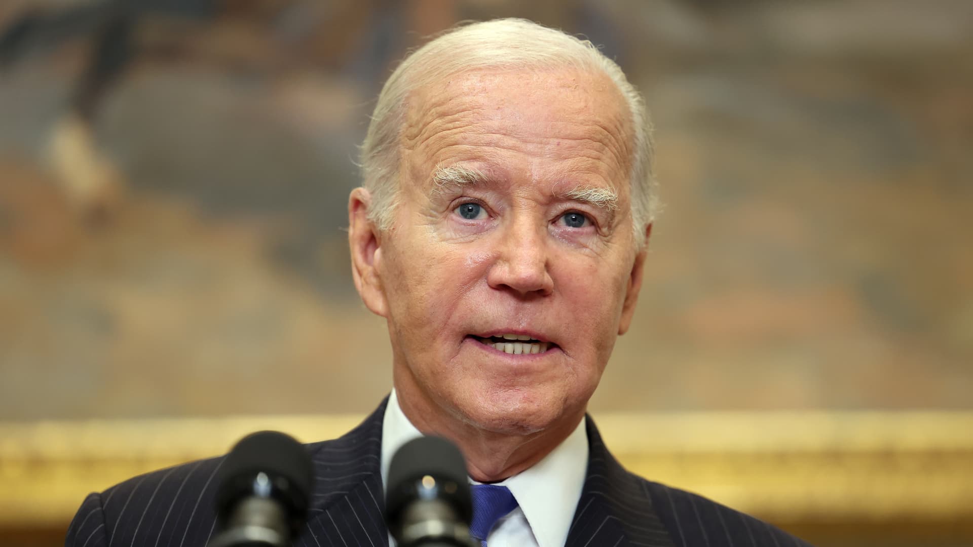 Biden cheers jobs numbers, asks House to get back to work