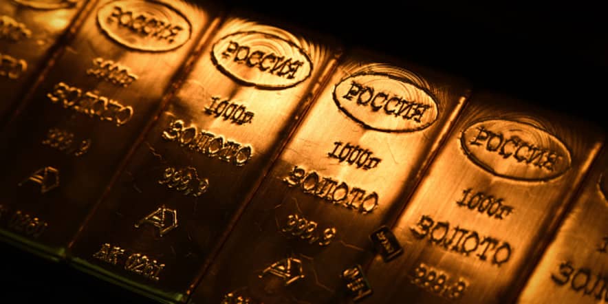 Middle East turmoil sets gold on track to fifth straight weekly gain 