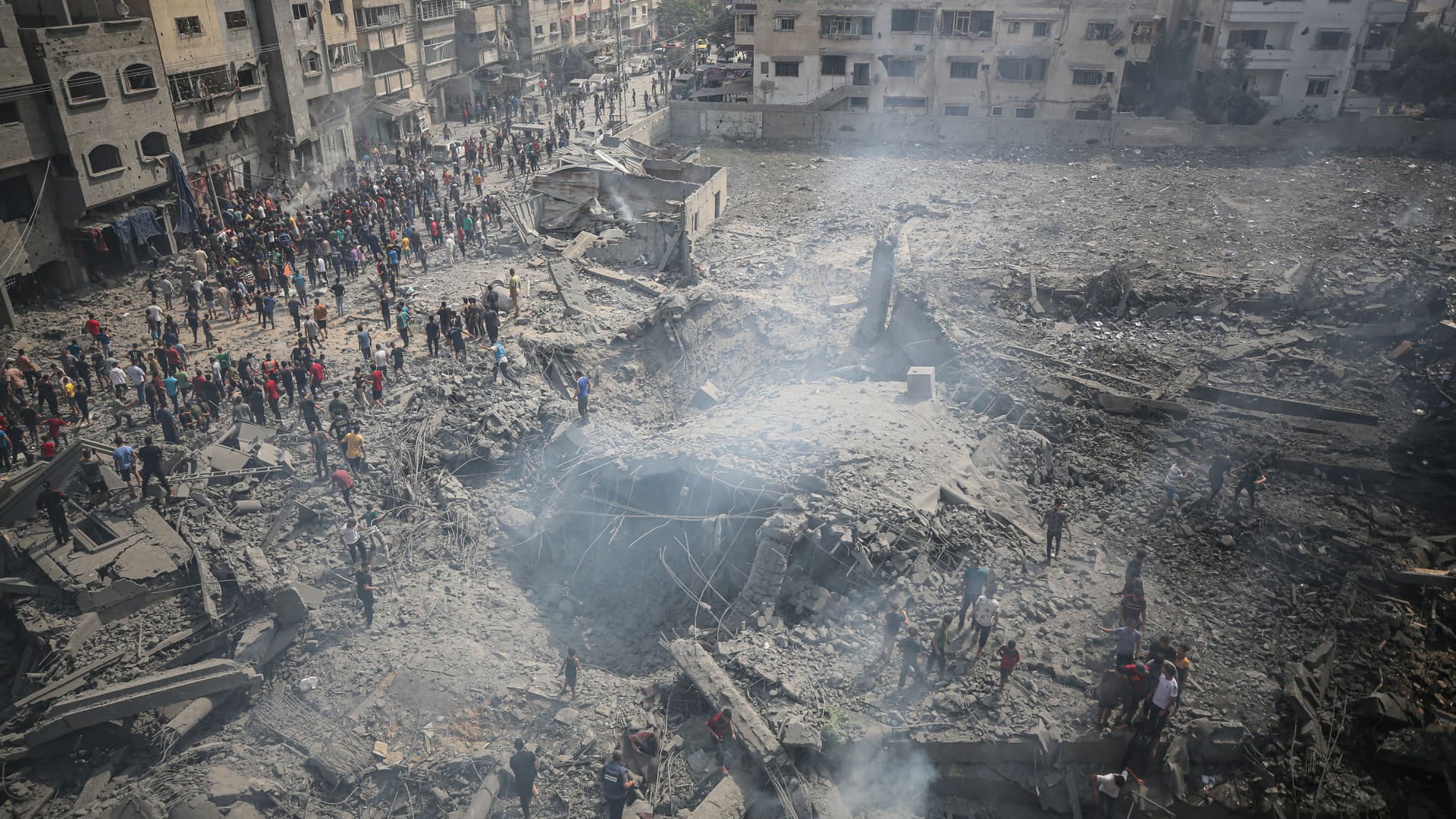 A view of debris after Israeli airstrikes hit al-Susi Mosque in Gaza Strip on October 09, 2023.