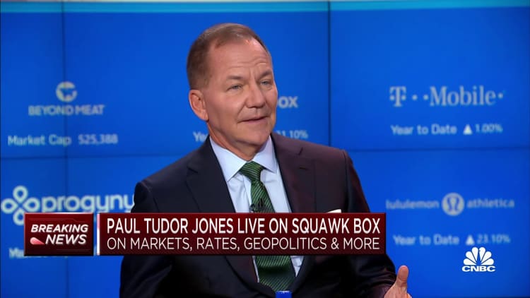 Legendary investor Paul Tudor Jones: The US may be in its weakest fiscal position since World War II