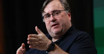 Reid Hoffman-backed PAC may run primary campaign against progressives Tlaib, Bush 