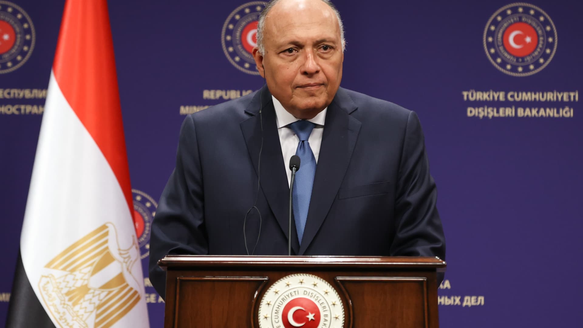 Turkish Foreign Minister Mevlut Cavusoglu and his Egyptian counterpart Sameh Shoukry at a joint news conference in Turkiye's capital Ankara in April.