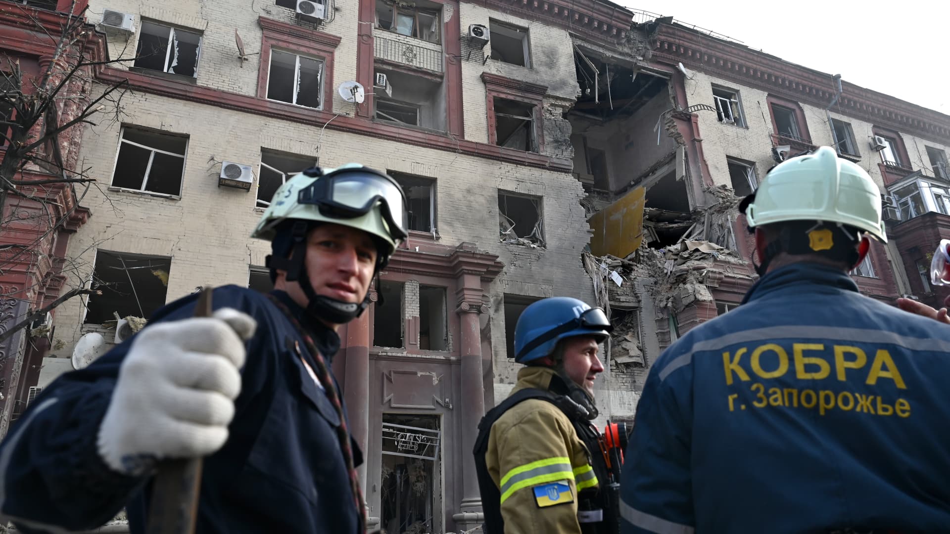 A response effort is underway at an apartment building hit by a Russian missile in Zaporizhzhia on Oct.17, 2023.
