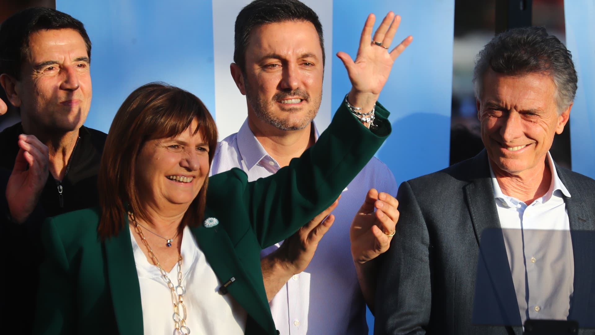 (L-R) Presidential Candidate for Juntos Por el Cambio Patricia Bullrich waves to supporters alongside Vice Presidential Candidate Luis Petri and former President of Argentina Mauricio Macri during her closing presidential rally on Oct. 19, 2023 in Lomas de Zamora, Argentina.