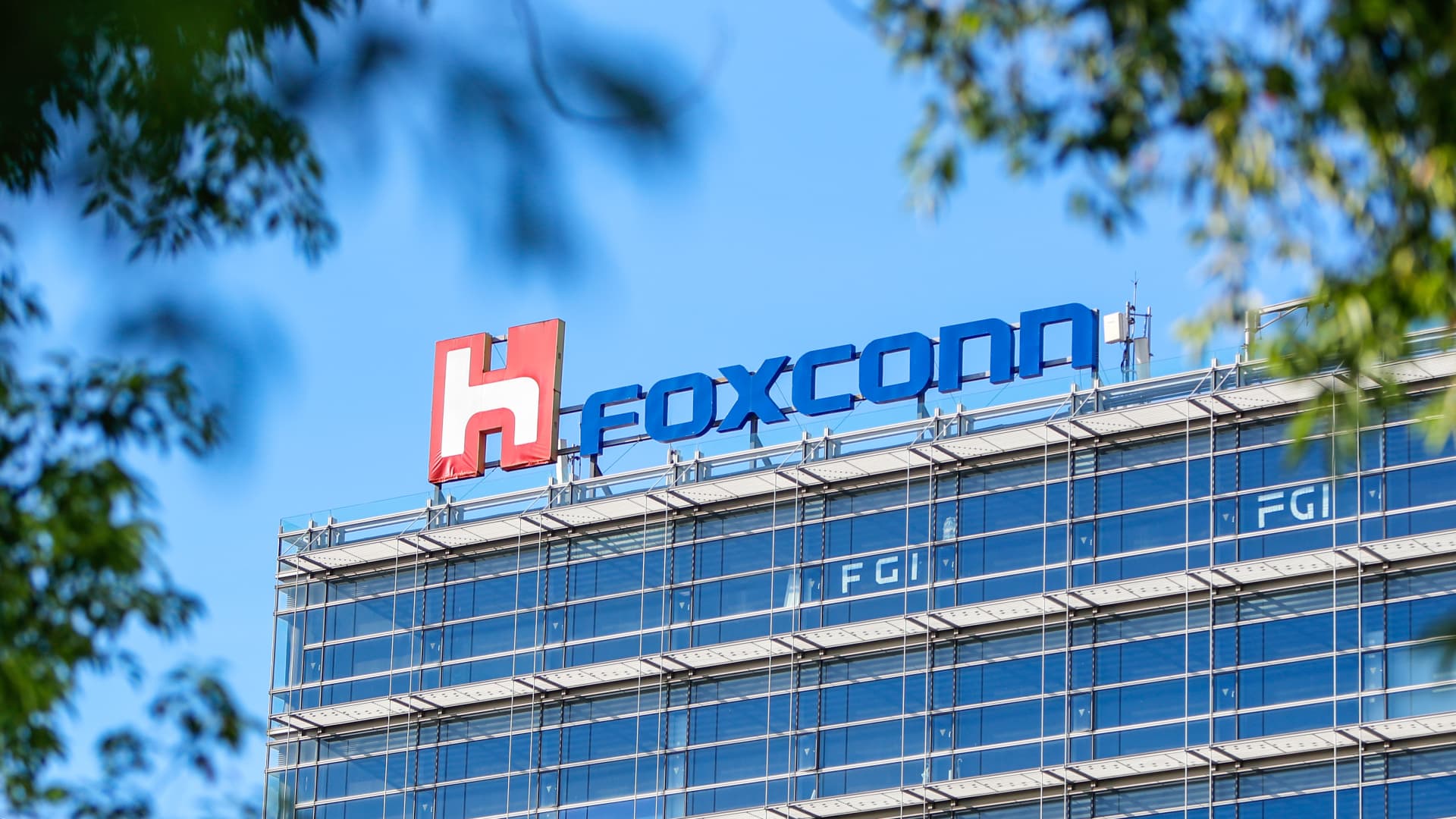 Apple supplier Foxconn posts surprise 11% jump in third-quarter profit