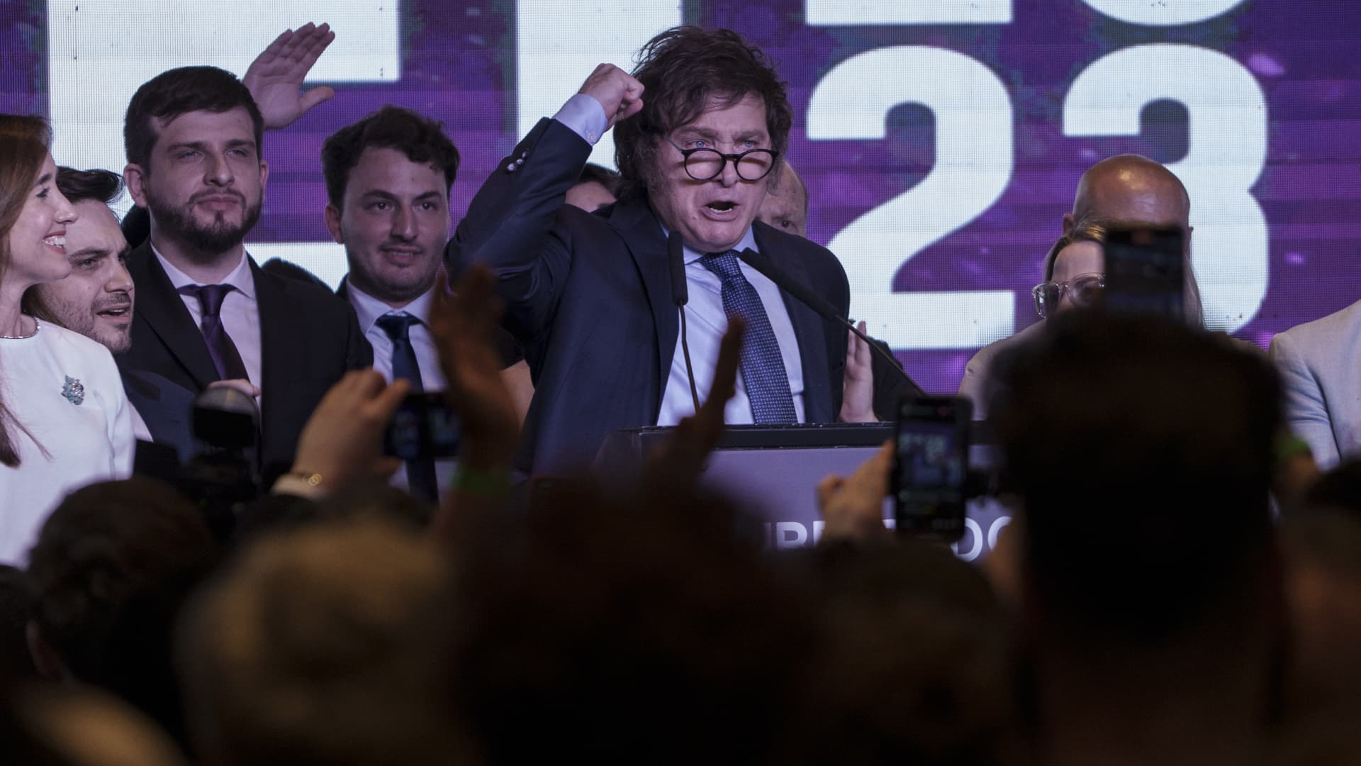 Argentina presidential election on a knife-edge
