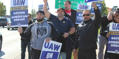 UAW expands strike to Stellantis pickup truck plant in Michigan
