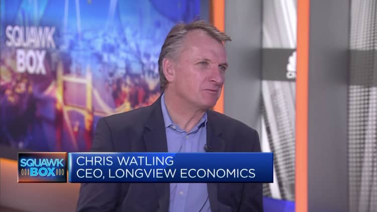'The U.S. consumer is walking towards a cliff': Longview Economics CEO