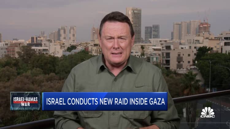Israel conducts new raid inside Gaza