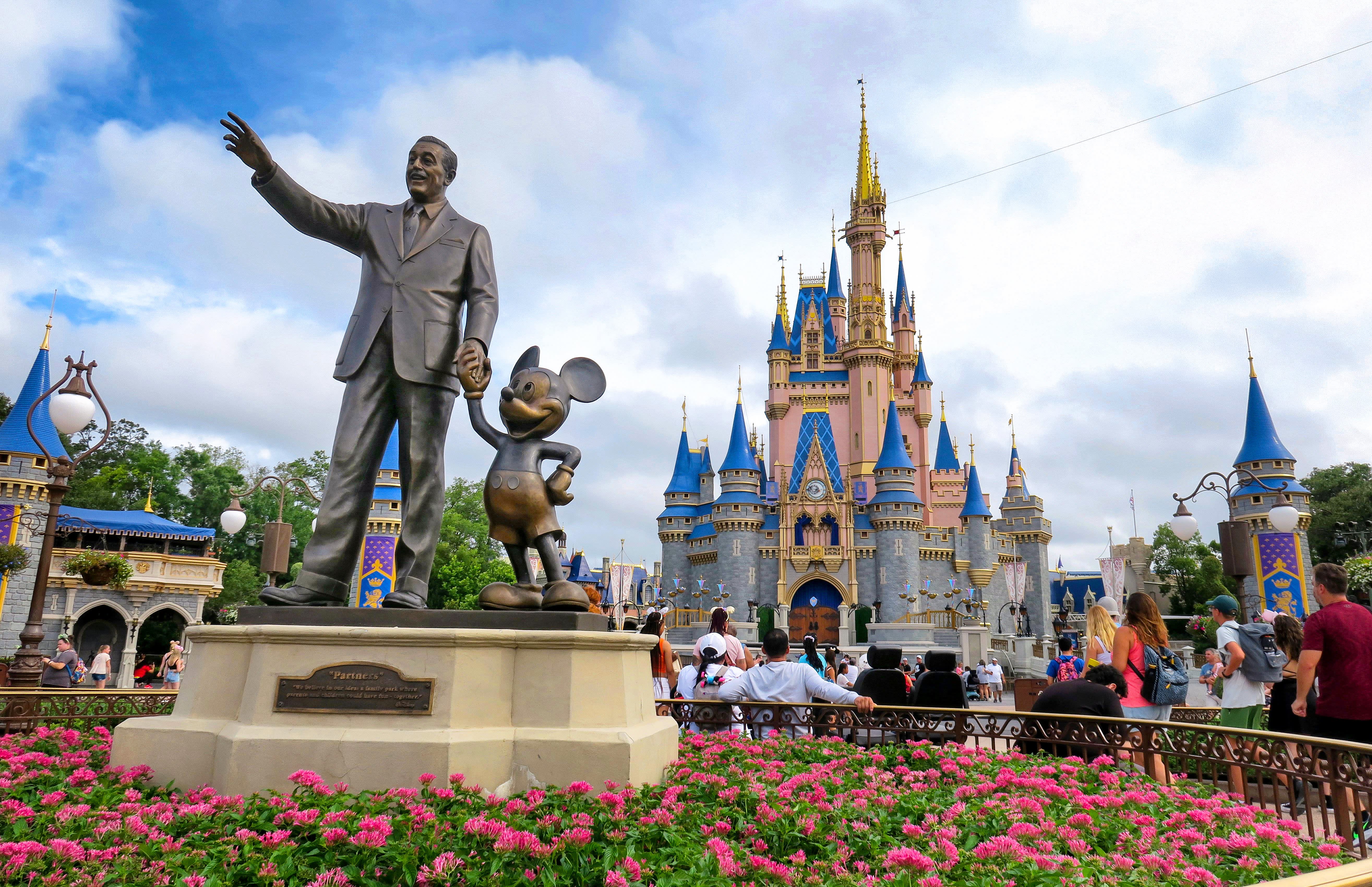 Disney Does NOT 'Partner' With Crypto Companies