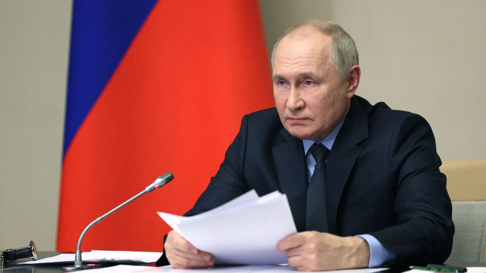 30 жовтня 2023 року в Москві президент Росії Володимир Путін проводить нараду з членами Ради безпеки, уряду РФ і правоохоронними органами.