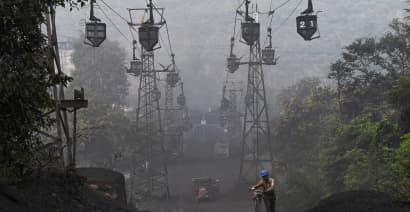 India’s push toward renewables won't stop its reliance on coal reliance soon