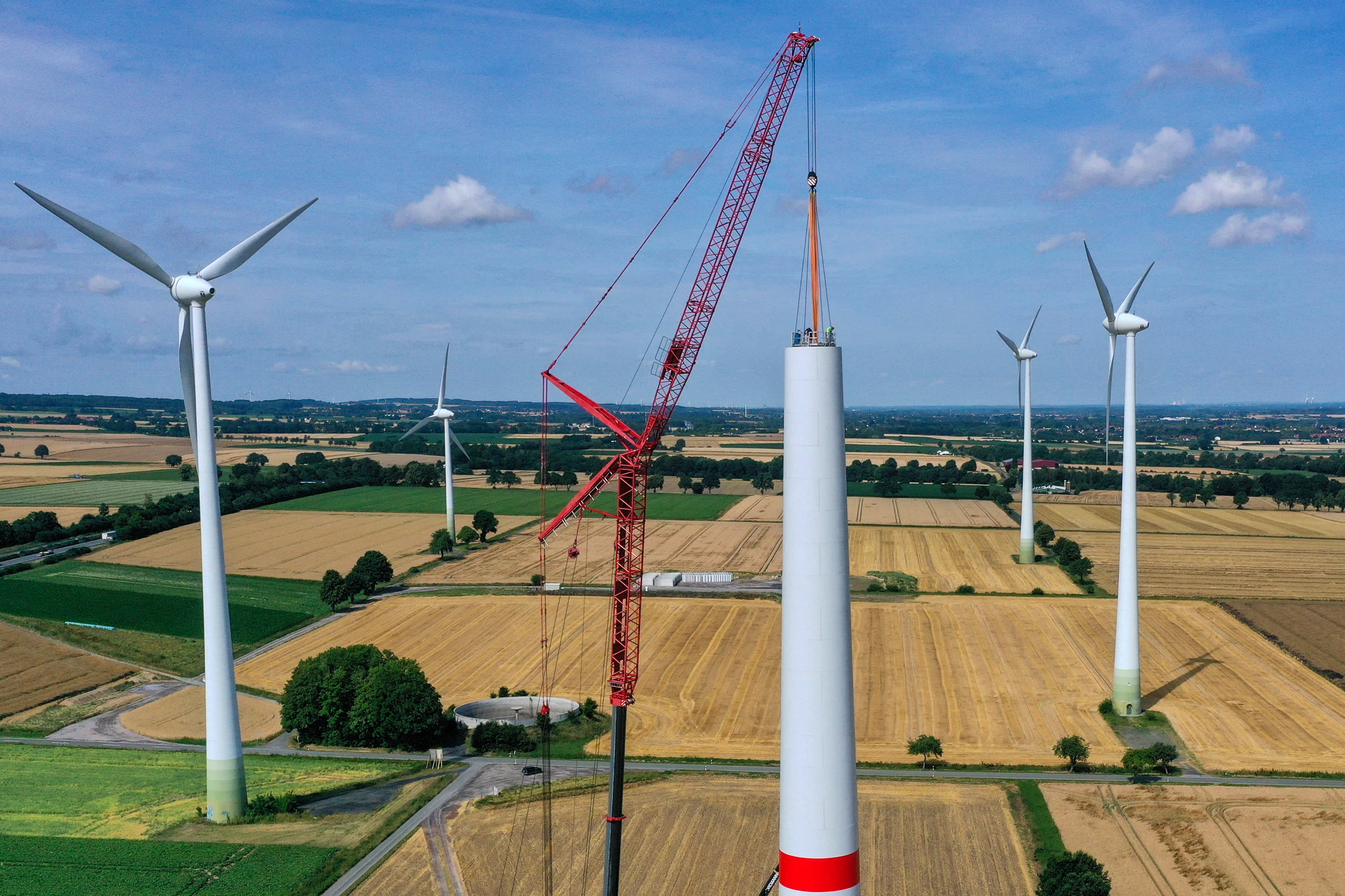 Industri energi angin berada dalam momen yang harus diperhitungkan karena persediaannya menurun