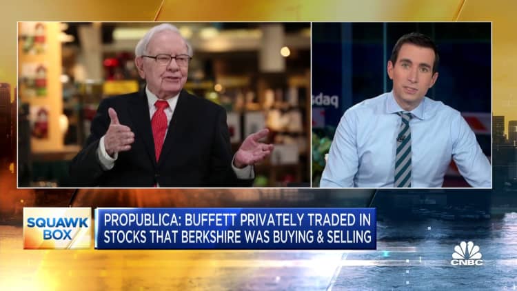 ProPublica: Warren Buffett privately traded in stocks that Berkshire was buying and selling
