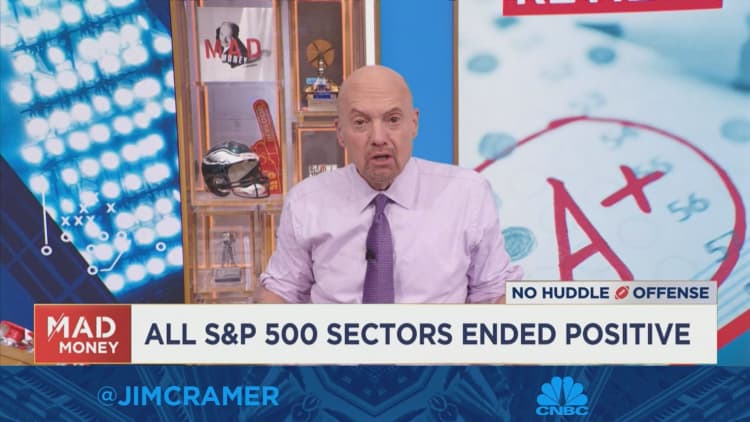 I am not seeing the 'earnings slowdown', says Jim Cramer