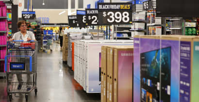 Want to pick a winning retail stock this holiday season? Watch for discounts