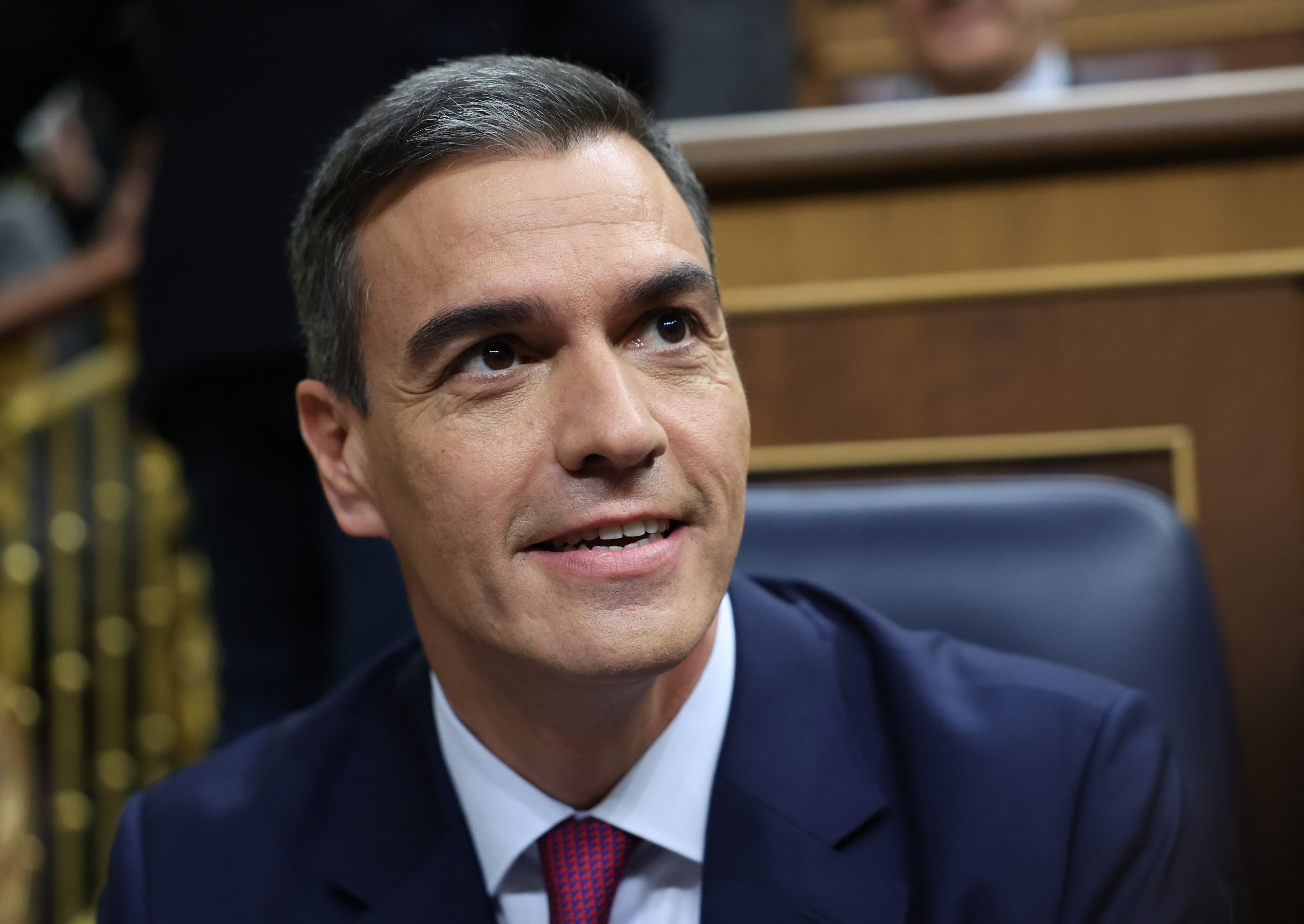 Pedro Sanchez erhält eine weitere Amtszeit als spanischer Premierminister und soll eine Regierung bilden