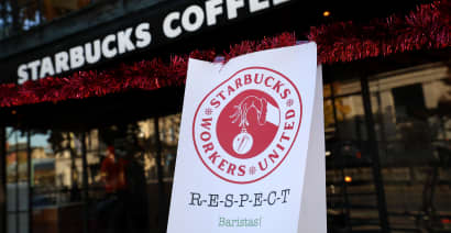 Starbucks tells union it wants to resume contract talks in January