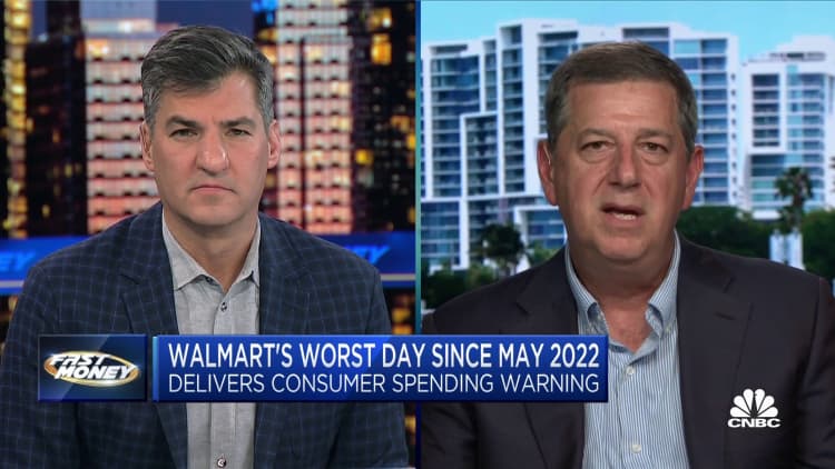Walmart results reflective of slowing consumer spending, warns Fmr. CEO Bill Simon