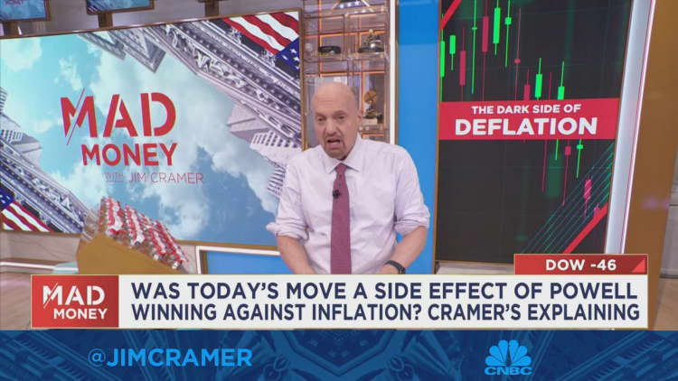Walmart's toxic brew was inflated stock price and deflation impacting merchandise, says Jim Cramer