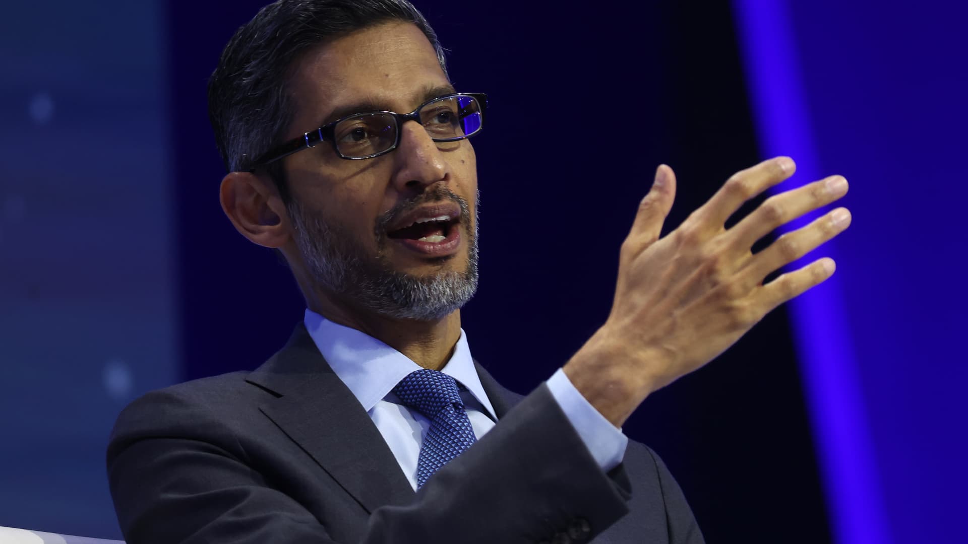 Alphabet tempers fears that it’s falling behind in AI with blowout first-quarter results
