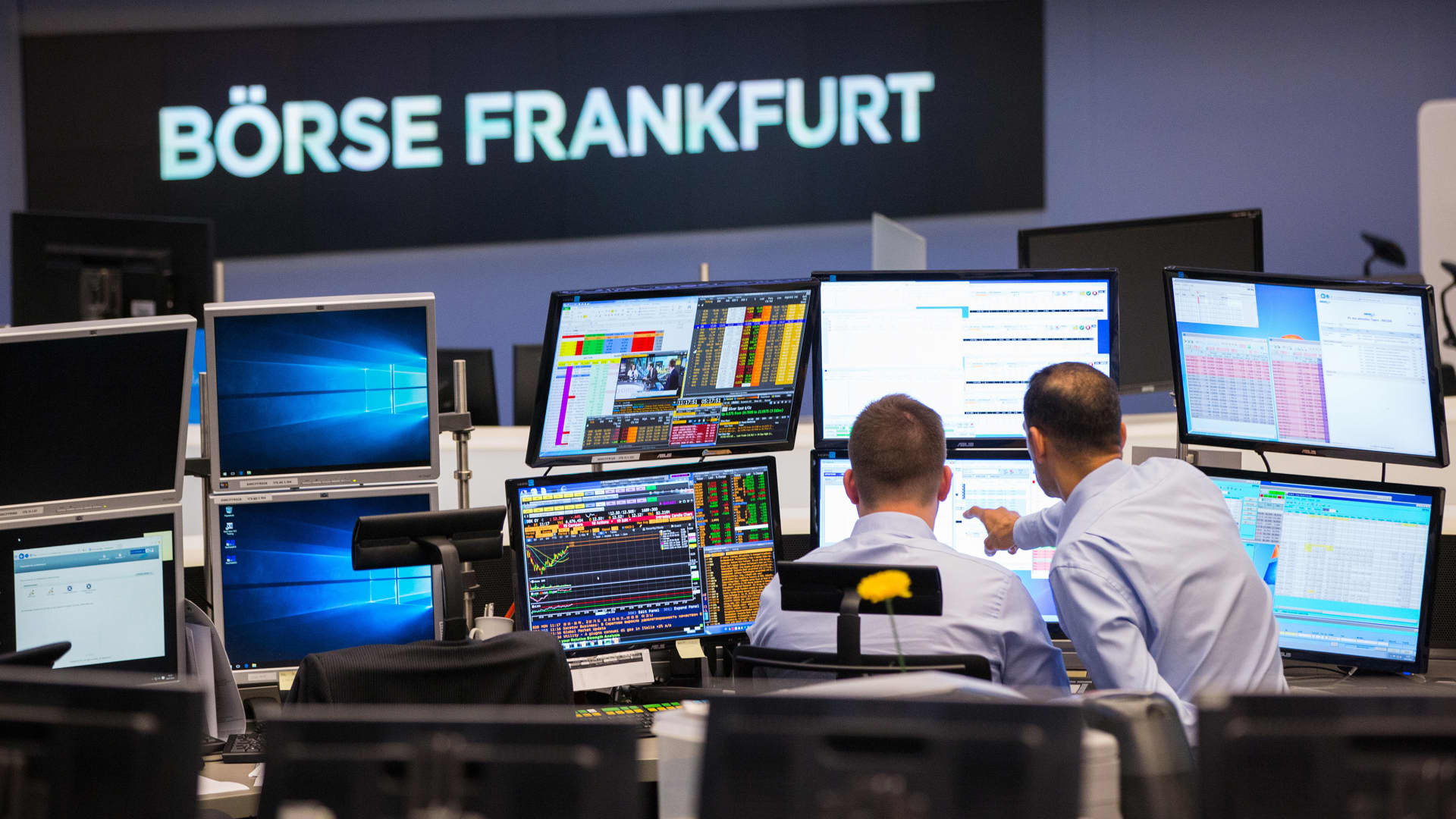 Европейский прогресс. Франкфуртская фондовая биржа. Фондовая биржа Франкфурт. Немецкая биржа. Франкфурт-на-Майне биржа.