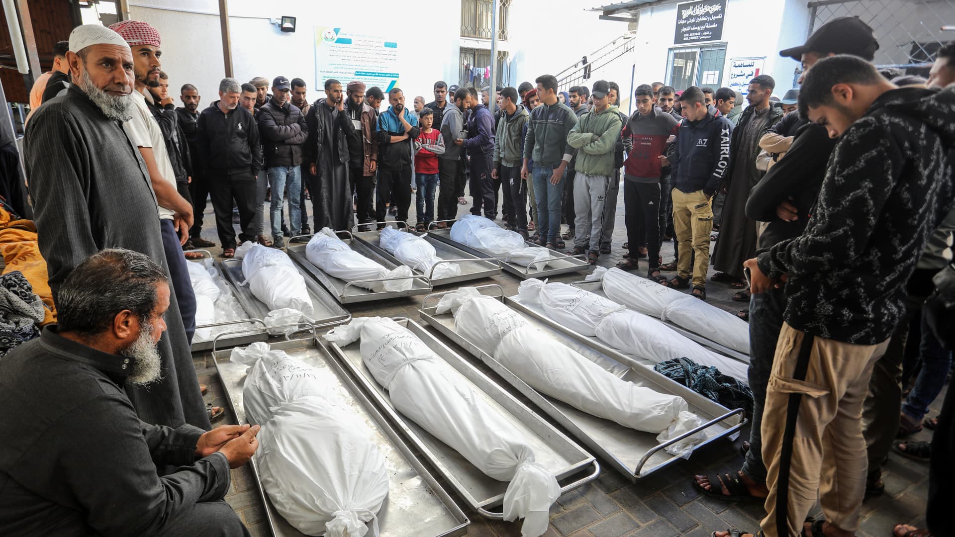 EDITORS NOTE: Image depicts death Dead bodies of Palestinians killed in Israeli airstrikes are being brought to En Neccar Hospital in Rafah, Gaza on November 17, 2023.