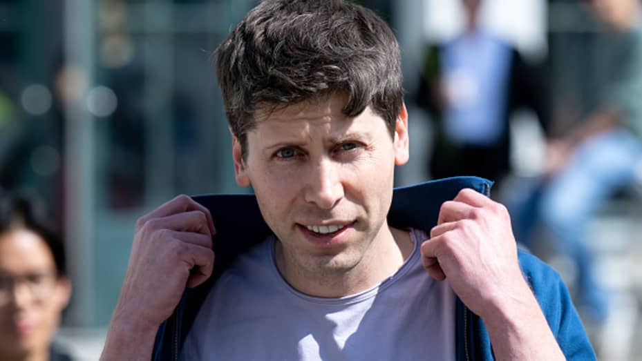 dpatop - 25 May 2023, Bavaria, Munich: Sam Altman, chief executive officer (CEO) of OpenAI and inventor of the AI software ChatGPT, joins the Technical University of Munich (TUM) for a panel discussion. Photo: Sven Hoppe/dpa (Photo by Sven Hoppe/picture alliance via Getty Images)