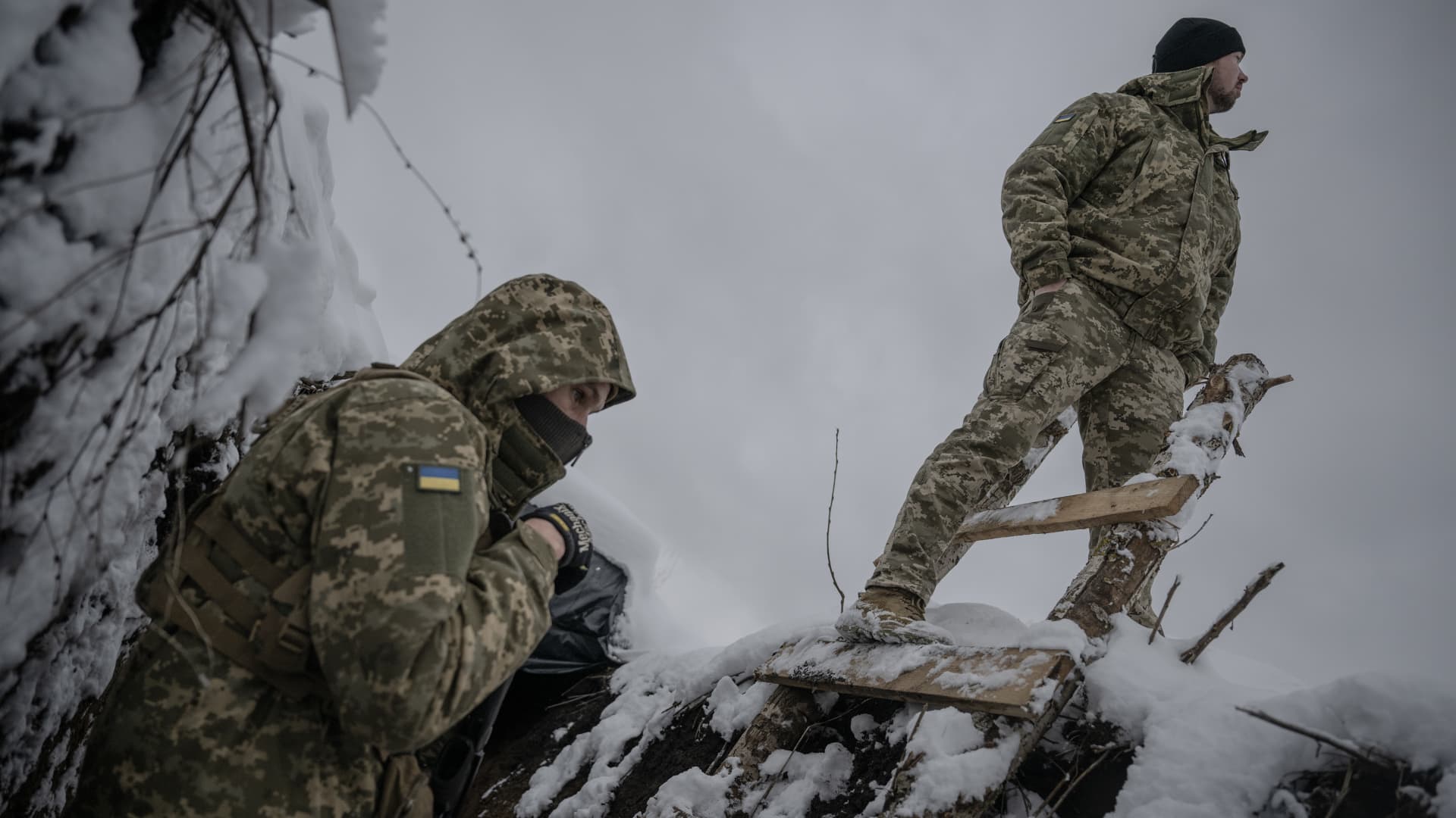 Ukraine war live updates: Winter storms batter Russia and Ukraine, wreaking havoc, death and destruction ... but war continues