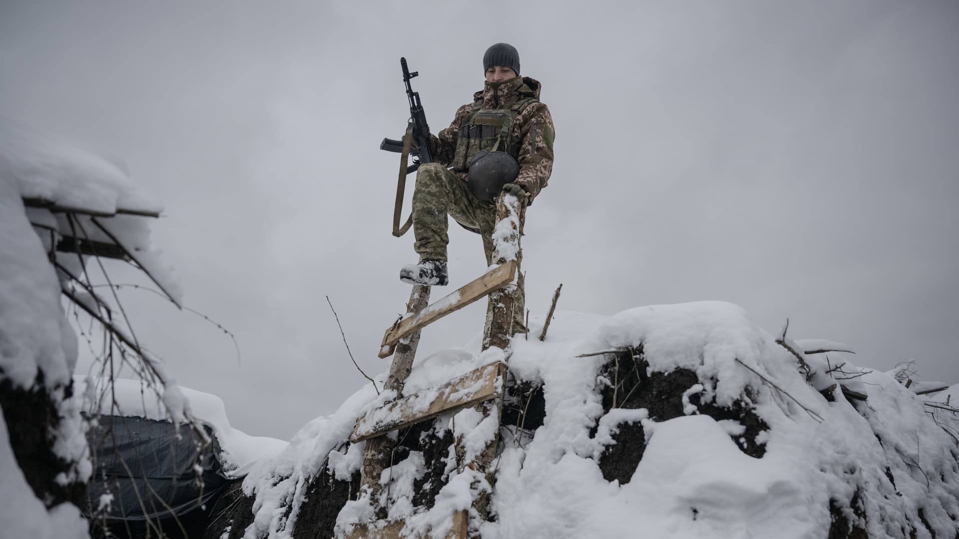 A Ukrainian soldiers are seen in a trench on the front line in the direction of Kupiansk, where clashes with the Russian army continue despite the severe winter conditions, in Kupiansk, Kharkiv region, Ukraine on November 21, 2023.
