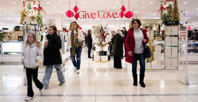 Why a strong Black Friday may not mean a blowout holiday season for retailers 