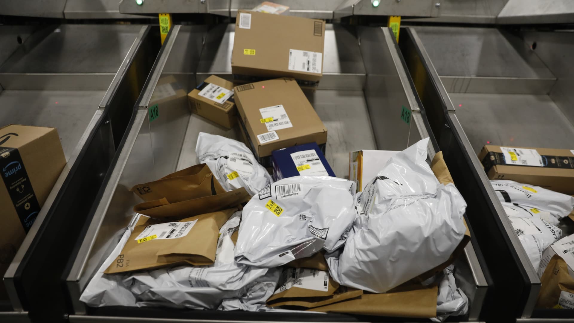 Amazon says 60% of Prime orders are arriving same day or next day