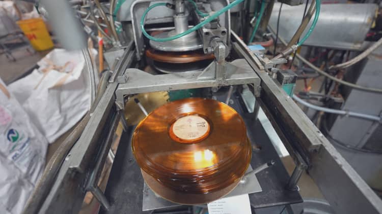 Look inside the vinyl record plant that pressed most of Taylor Swift's albums