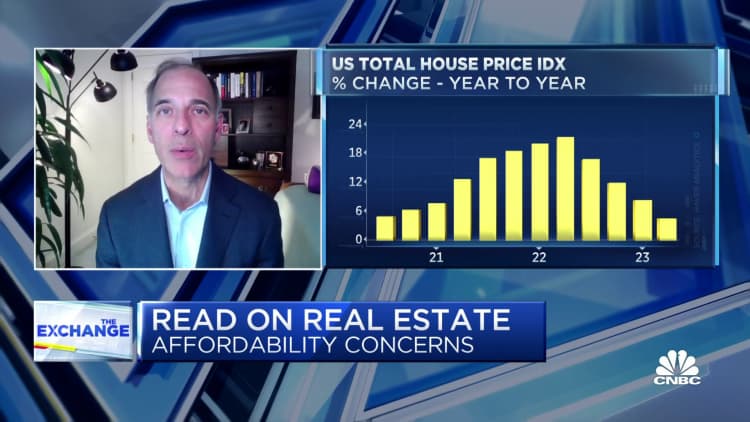 Mortgage rates will settle around five and a half to six percent, says Moody’s Analytics' Mark Zandi