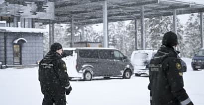 Russia slams Finland's border closure, warns that tensions could arise if troops are deployed