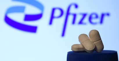 Pfizer raises profit outlook on cost cuts and strong non-Covid sales