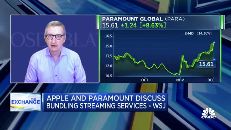 Apple and Paramount discuss bundling streaming services, according to WSJ, Equity Research