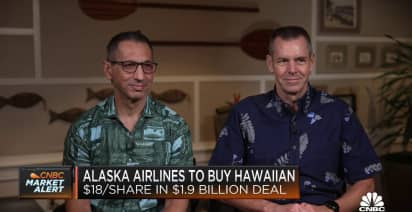 Alaska Airlines and Hawaiian Airlines CEOs break down $1.9 billion cash merger